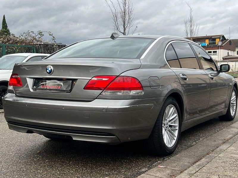 Second-hand BMW 750L Performance 367 CP (269 kW) 2007 Gri Berlinǎ