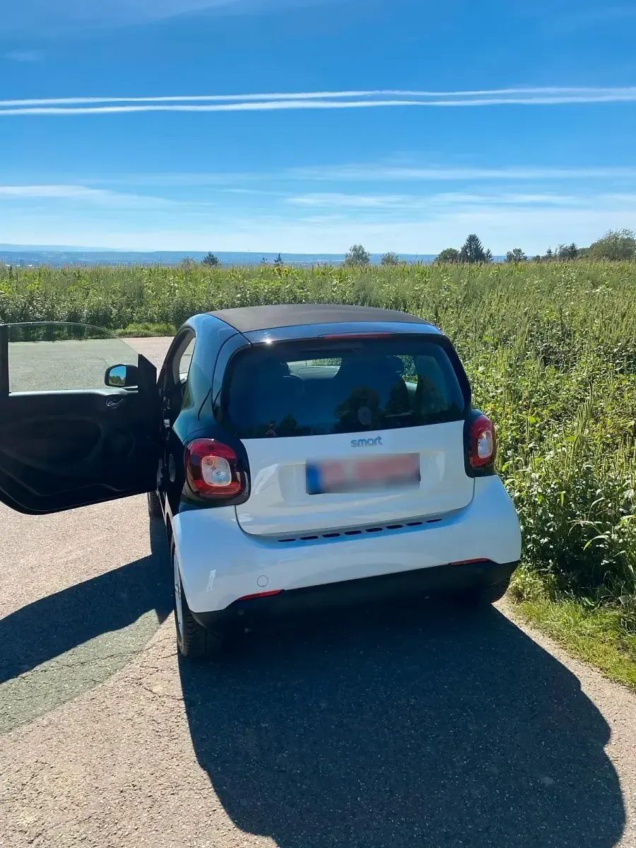 Gebraucht Smart ForTwo Coupé 71 PS (52 kW) 2018 Weiß Coupé