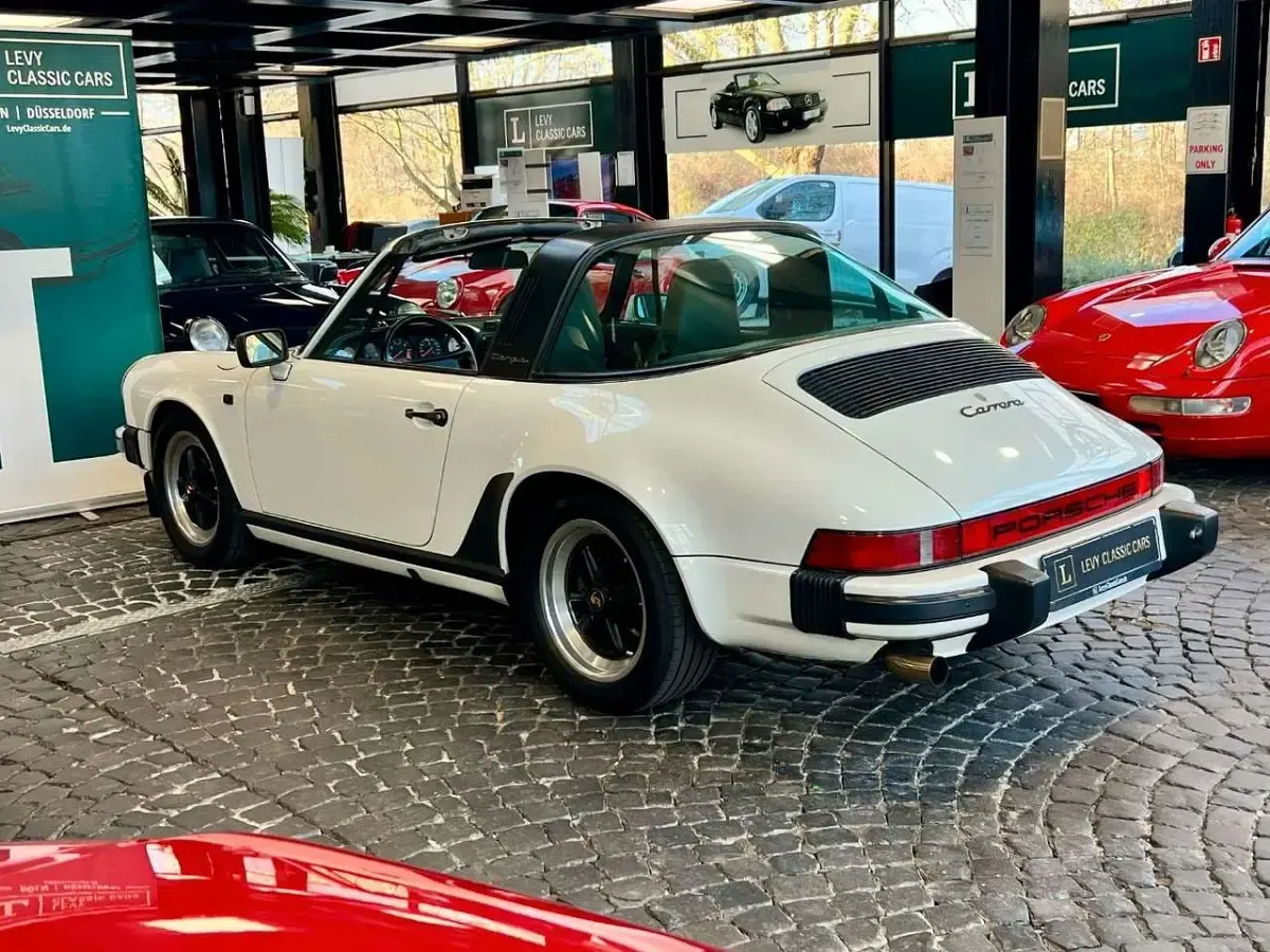 Gebraucht Porsche 911 Carrera Cabriolet 231 PS (169 kW) 1986 Weiß Cabrio