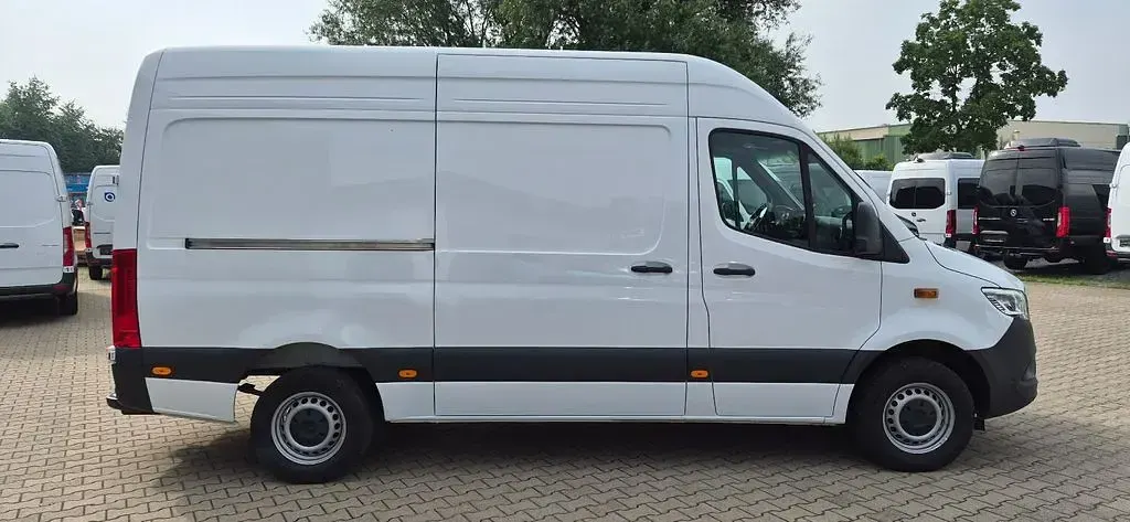 Gebraucht Mercedes Sprinter 170 PS (125 kW) 2024 Weiß Van