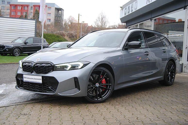 Grau Gebraucht 2022 BMW M340 M Sport Limousine | 46.990 € (Fairer Preis) - Bild 1/4