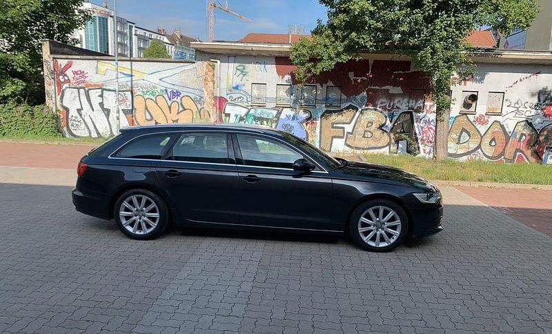 Gebraucht Audi A6 Sport 204 PS (150 kW) 2011 Schwarz Kombi