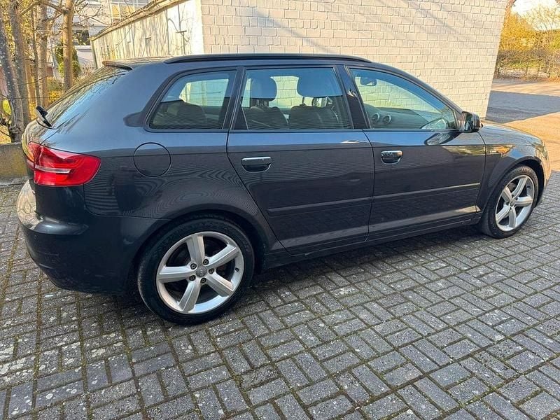 Gebraucht Audi A3 S-Line 170 PS (125 kW) 2012 Grau Kleinwagen