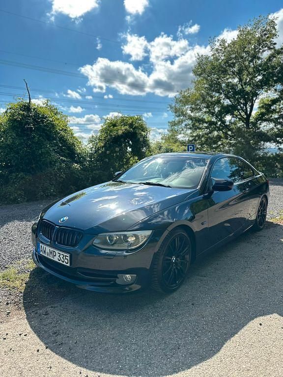 Schwarz Gebraucht 2012 BMW 328 Performance Coupé | 12.250 € - Bild 1/4
