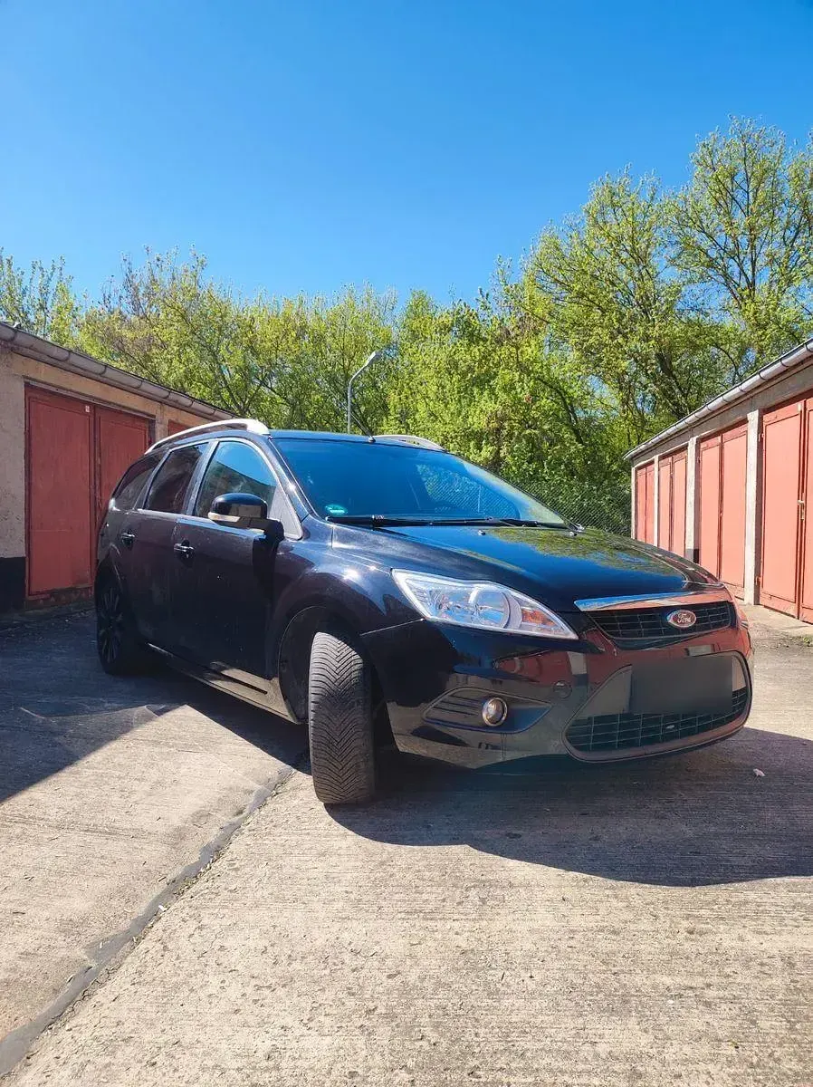 Używany Ford Focus 116 KM (85 kW) 2008 Czarny Kombi