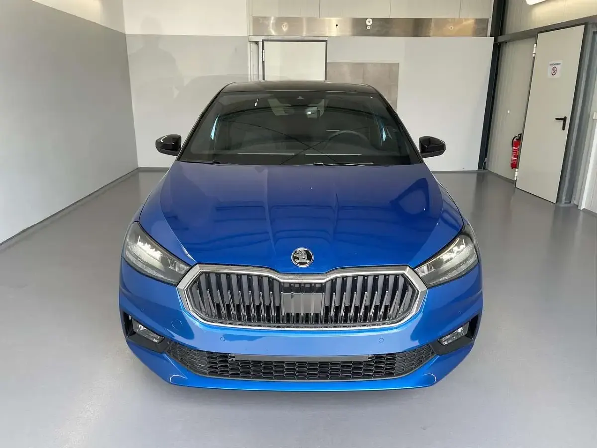 Ny Skoda Fabia Dynamic 116 HK (85 kW) 2025 Blå Hatchback