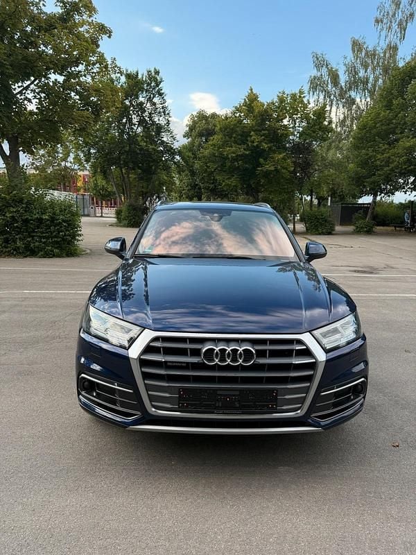Blau Gebraucht 2016 Audi Q5 Ambiente SUV | 27.499 € - Bild 1/4