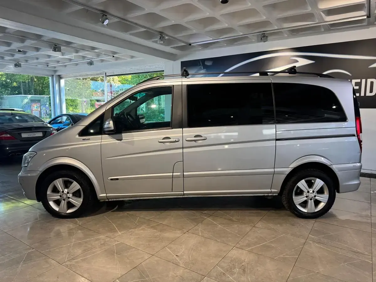 Gebraucht Mercedes Viano Edition 163 PS (119 kW) 2011 Silber Van / Kleinbus