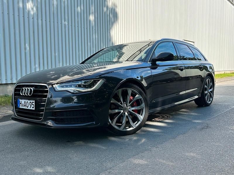 Grau Gebraucht 2012 Audi A6 Comfort Kombi | 14.500 € (Teuer) - Bild 1/4