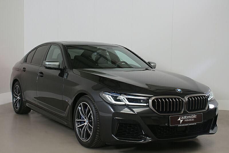 Gebraucht BMW M550 Performance 530 PS (389 kW) 2021 Sophistograu brillanteff. met. Limousine