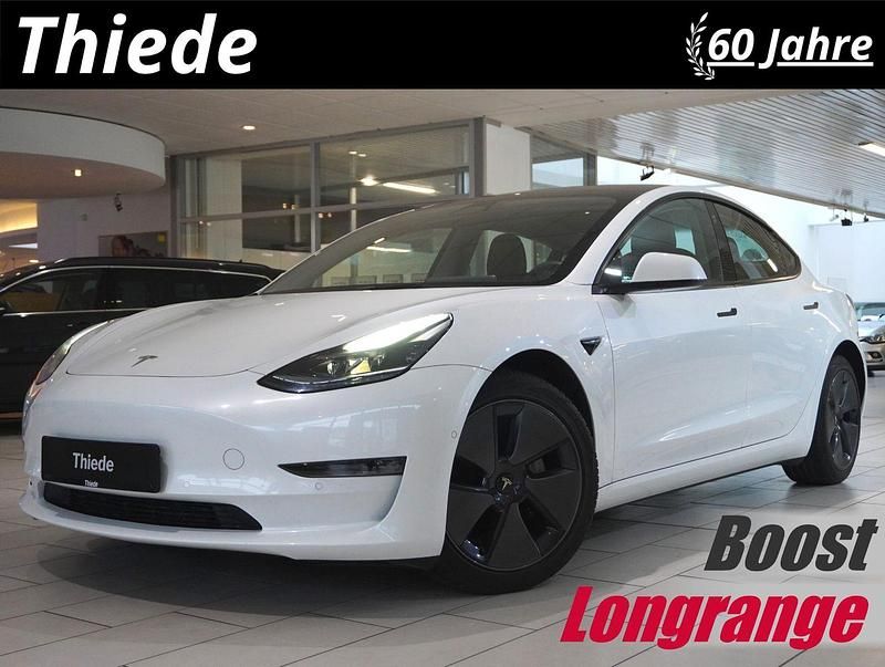 Pearl white multicoat Gebraucht 2021 Tesla Model 3 Limousine | 25.850 € (Guter Preis) - Bild 1/3