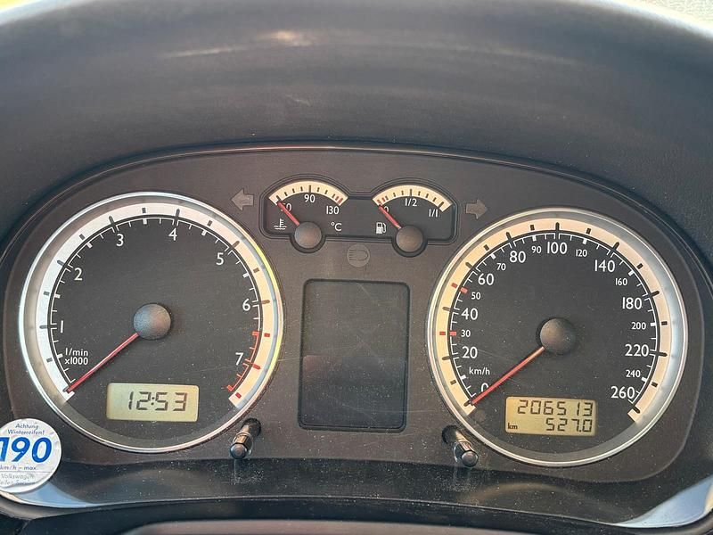 Gebraucht VW Bora 115 PS (84 kW) 2002 Grau Kombi