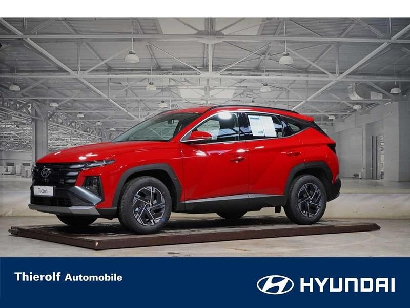 Neu Hyundai Tucson Select 150 PS (110 kW) 2026 Engine red SUV