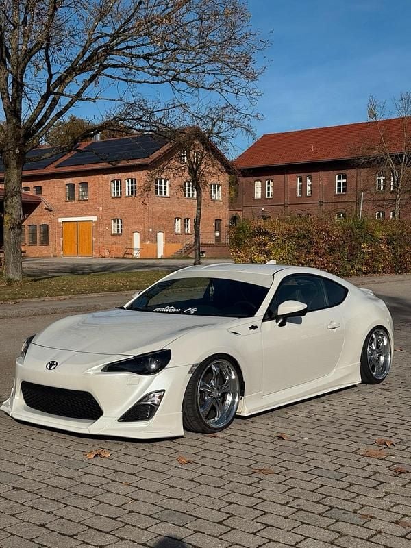 Gebraucht Toyota GT86 GT 200 PS (147 kW) 2016 Weiß Coupé