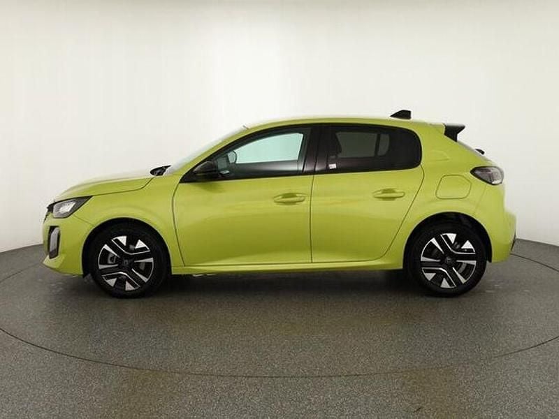 Neu Peugeot 208 110 PS (80 kW) 2025 Gelb Kleinwagen