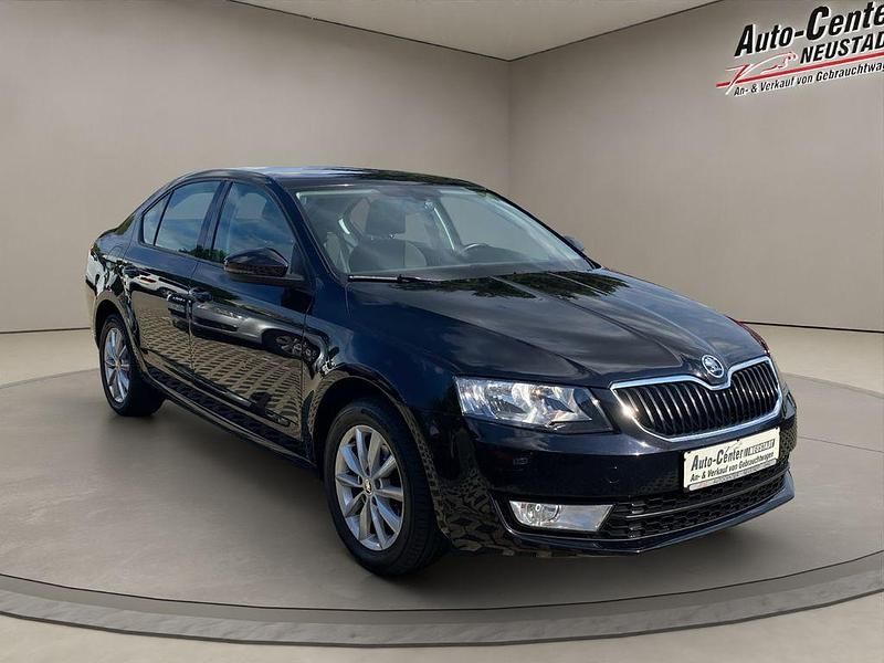 Rot Gebraucht 2015 Skoda Octavia Style Limousine | 9.750 € (Etwas zu teuer) - Bild 1/4