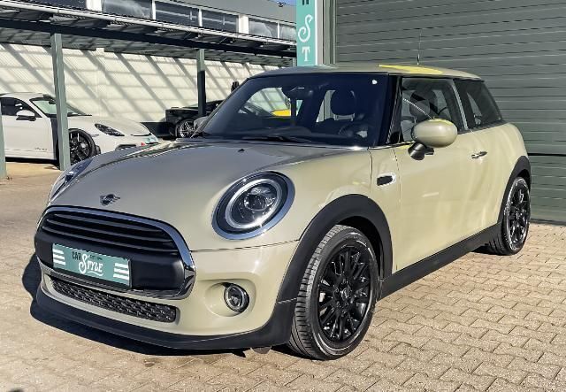 Grün Gebraucht 2019 Mini ONE Kleinwagen | 13.490 € (Guter Preis) - Bild 1/4