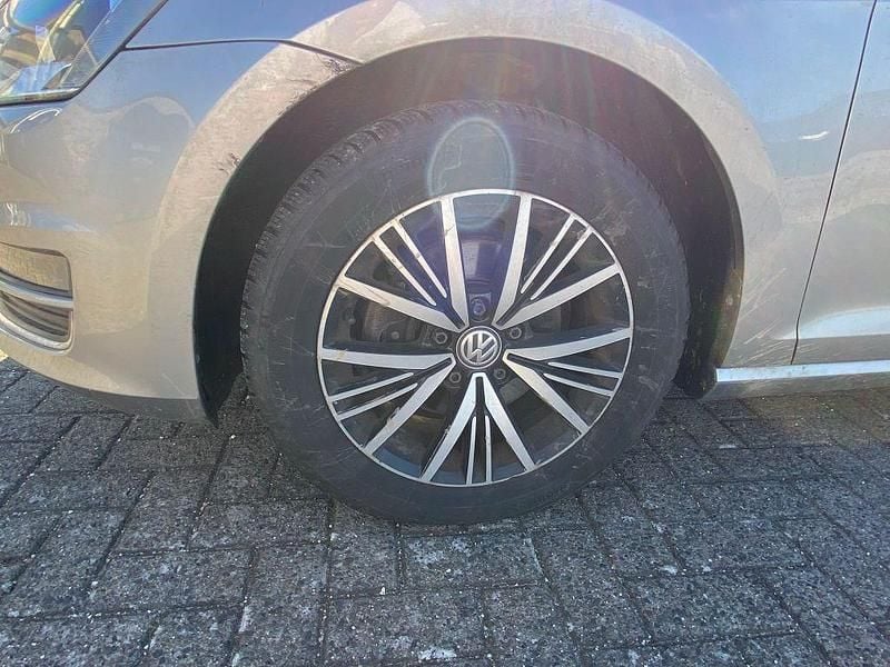 Gebraucht VW Golf VII Allstar 110 PS (80 kW) 2016 Silber Kombi