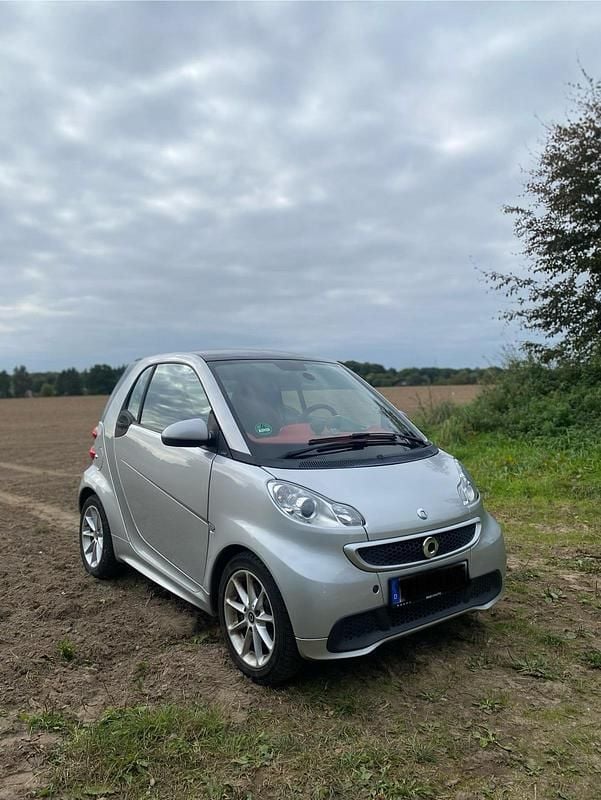 Silber Gebraucht 2012 Smart ForTwo Coupé Kleinwagen | 5.199 € (Fairer Preis) - Bild 1/4