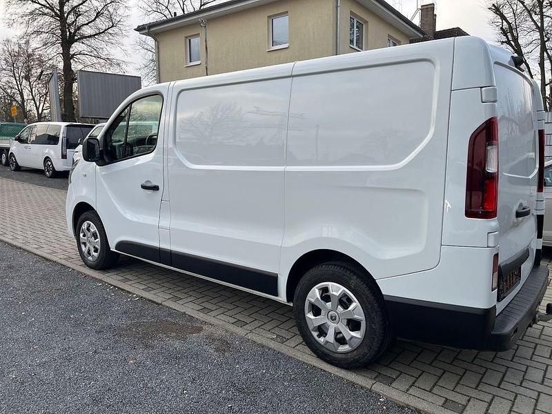 Gebraucht Renault Trafic 120 PS (88 kW) 2021 Weiß Van / Kleinbus
