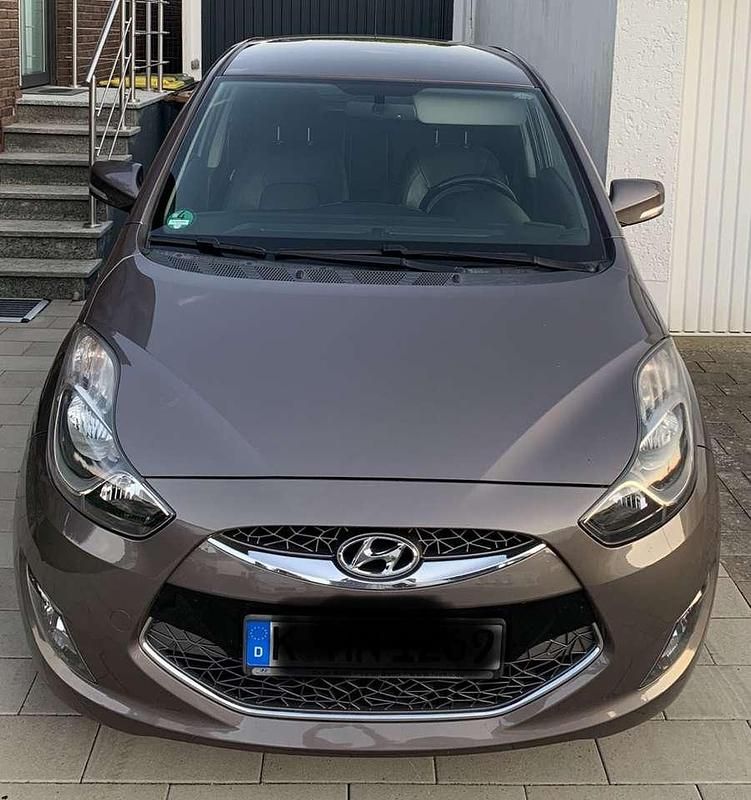 Gebraucht 2012 Hyundai ix20 Edition Van / Kleinbus | 4.200 € (Guter Preis) - Bild 1/4