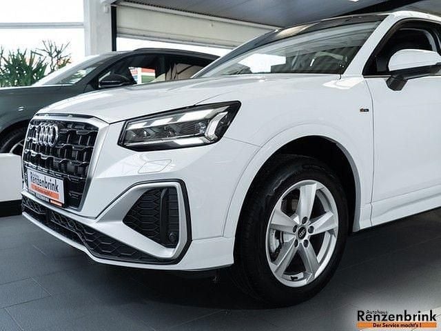 Neu Audi Q2 S-Line 150 PS (110 kW) 2025 Weiß SUV