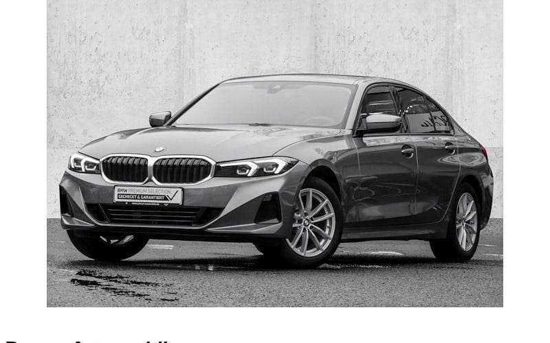 Grau Gebraucht 2025 BMW 318 Comfort Edition Limousine | 32.940 € (Guter Preis) - Bild 1/4