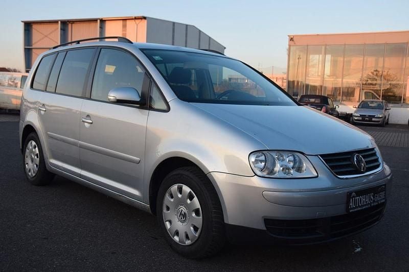 Silber Gebraucht 2005 VW Touran Trendline Van / Kleinbus | 999 € (Superpreis) - Bild 1/4