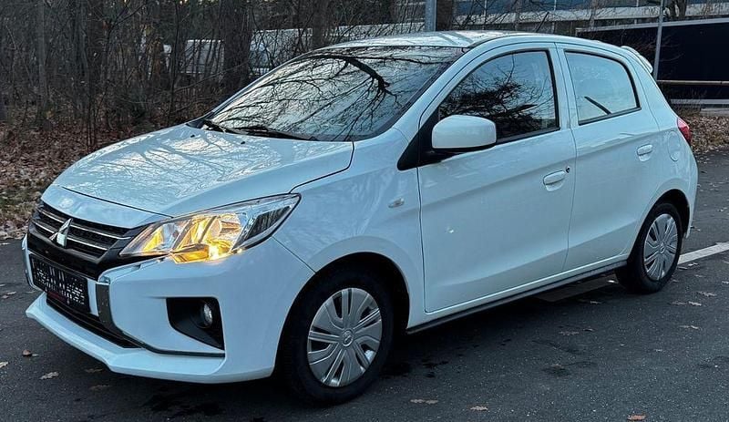 Weiß Gebraucht 2021 Mitsubishi Space Star Limousine | 7.500 € (Superpreis) - Bild 1/4