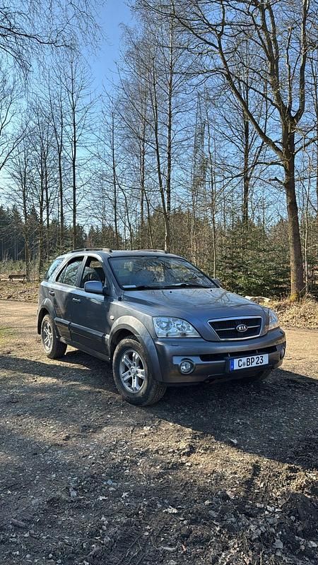 Silber Gebraucht 2005 Kia Sorento SUV | 6.999 € (Teuer) - Bild 1/4