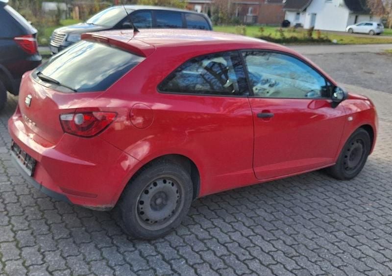 Gebraucht Seat Ibiza SC Reference 69 PS (50 kW) 2013 Rot Kleinwagen