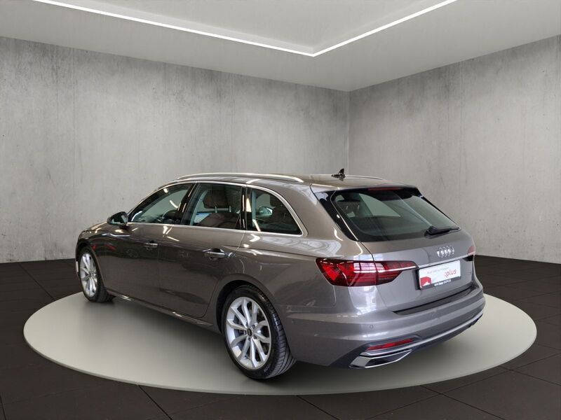 Gebraucht Audi A4 Advanced 265 PS (194 kW) 2022 Terragrau metallic Kombi