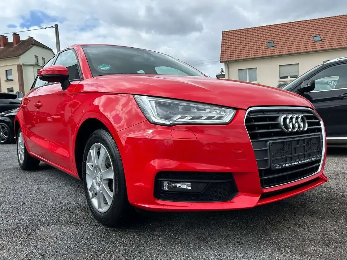 Gebraucht Audi A1 Sportback S-Line 90 PS (66 kW) 2015 Rot Kleinwagen