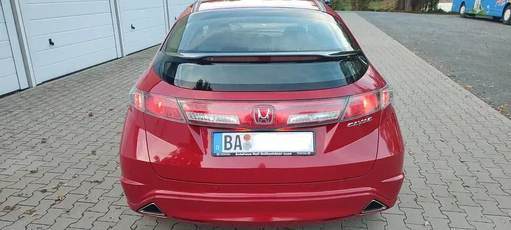 Gebraucht Honda Civic 99 PS (72 kW) 2010 Rot Limousine