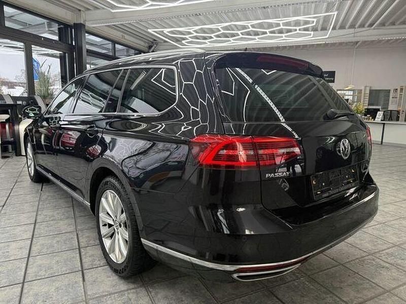 Gebraucht VW Passat Highline 190 PS (139 kW) 2019 Schwarz Kombi