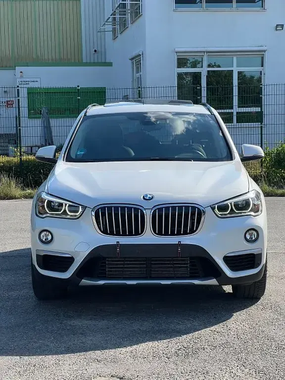 Gebraucht BMW X1 xLine 231 PS (169 kW) 2016 Weiß SUV