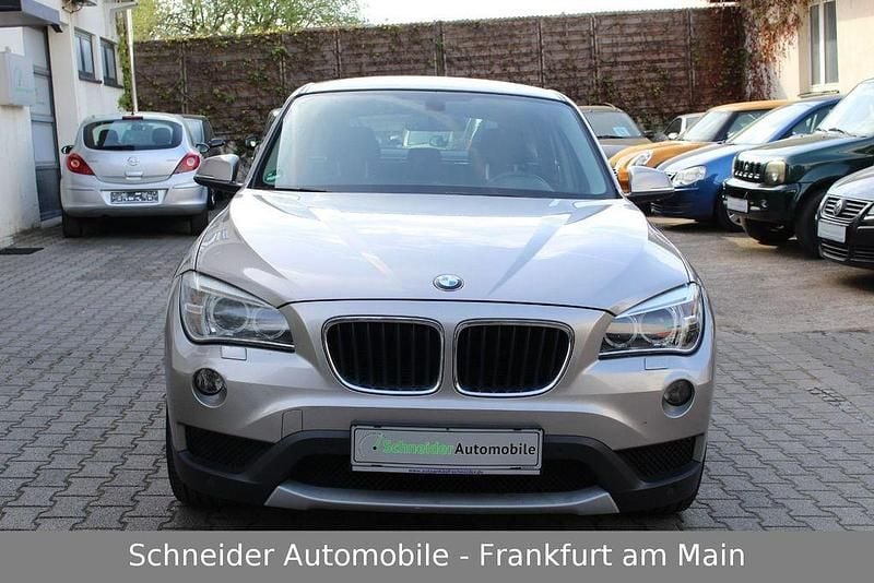 Second-hand BMW X1 150 CP (110 kW) 2012 Argintiu SUV