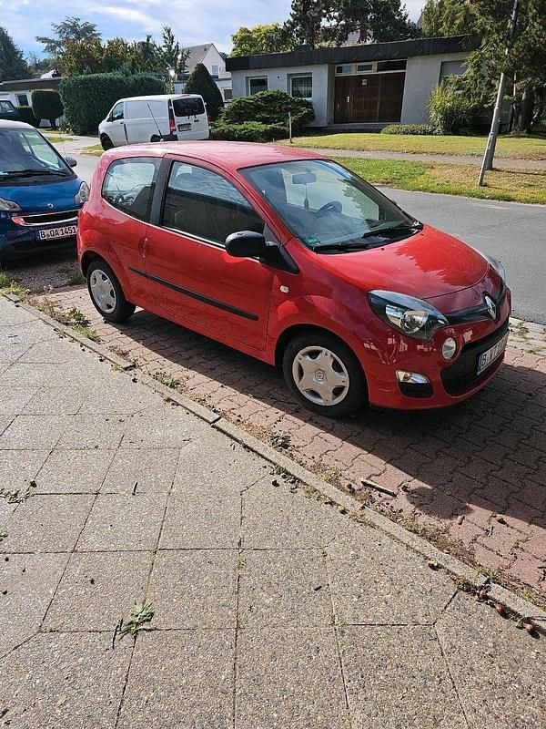 Rot Gebraucht 2015 Renault Twingo Kleinwagen | 5.000 € (Guter Preis) - Bild 1/4