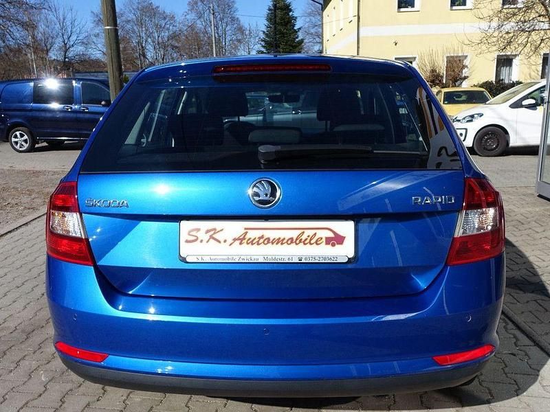 Gebraucht Skoda Rapid Ambition 90 PS (66 kW) 2016 Blau Limousine