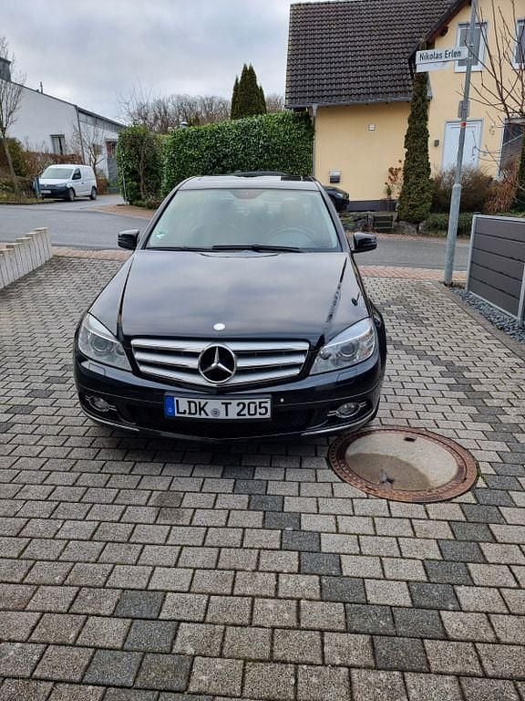 Schwarz Gebraucht 2008 Mercedes C180 Limousine | 5.000 € (Guter Preis) - Bild 1/4
