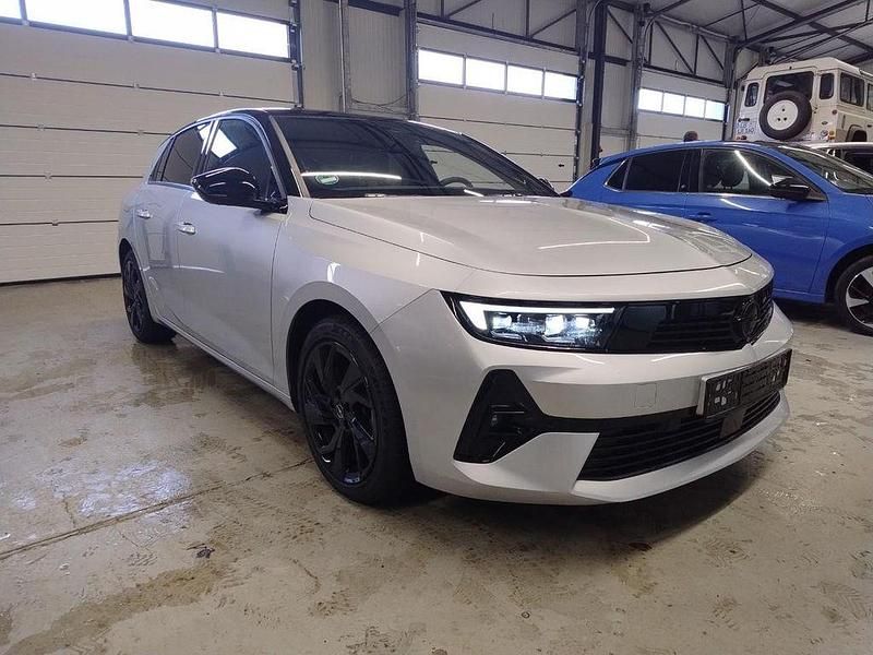 Gebraucht Opel Astra 131 PS (96 kW) 2024 Silber Limousine