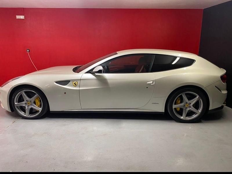 Gebraucht Ferrari FF 659 PS (484 kW) 2012 Weiß Kombi