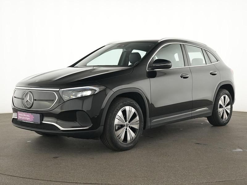 Nachtschwarz Gebraucht 2023 Mercedes EQA250 Progressive SUV | 29.878 € (Guter Preis) - Bild 1/4