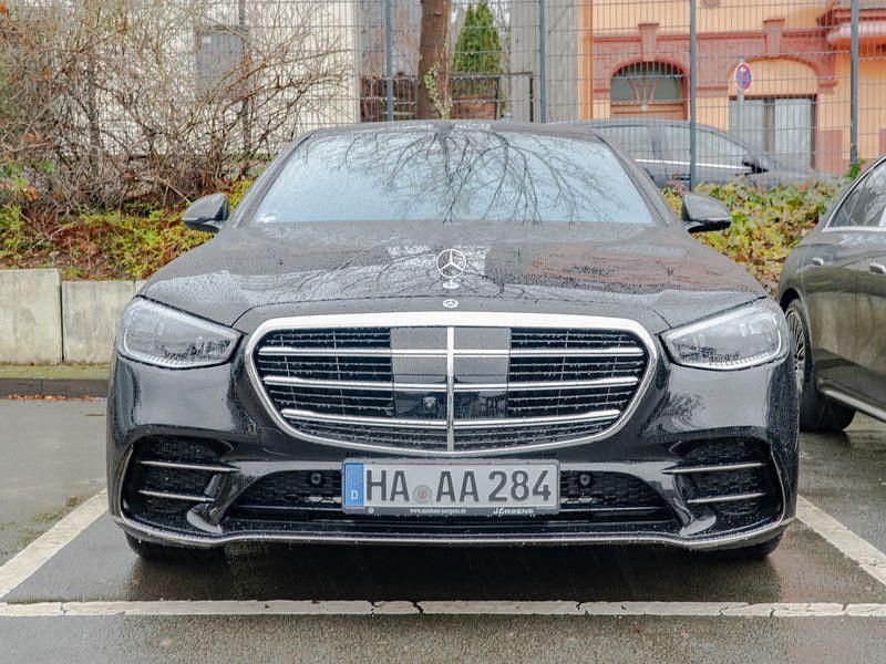 Gebraucht Mercedes S350 AMG 313 PS (230 kW) 2026 Metalliclack obsidianschwarz Limousine