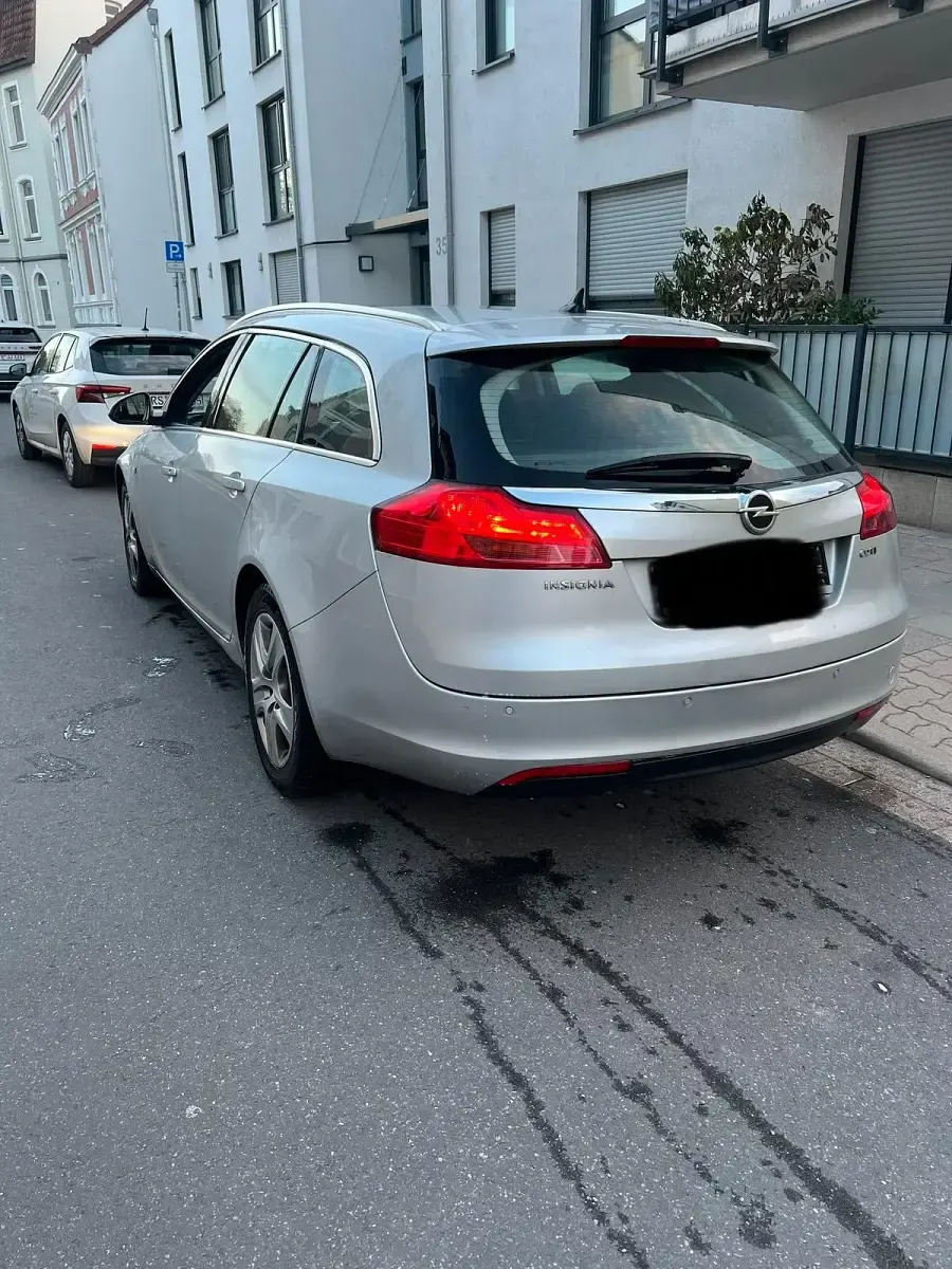 Gebraucht Opel Insignia 131 PS (96 kW) 2012 Silber Kombi