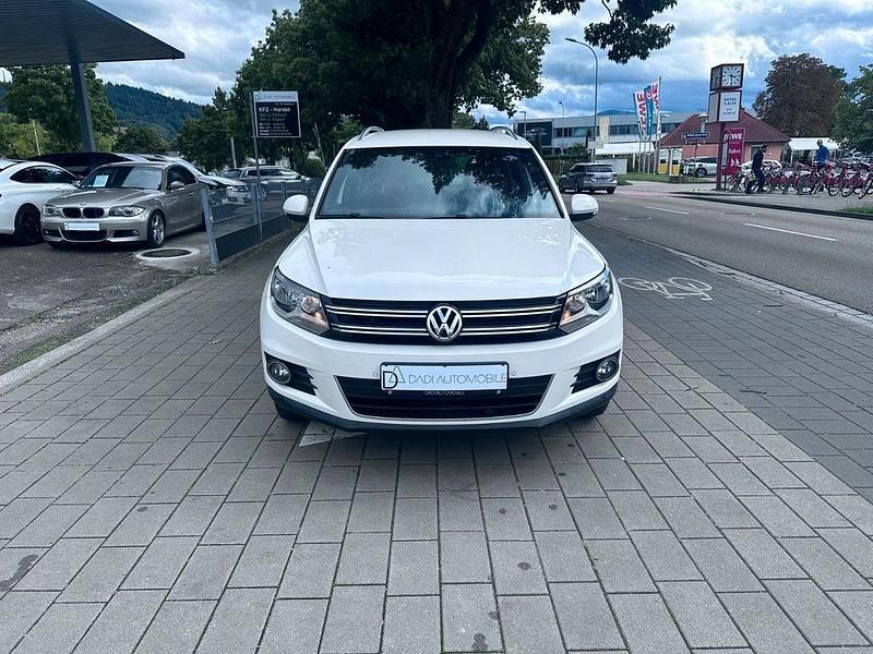 Weiß Gebraucht 2013 VW Tiguan Sportline SUV | 13.790 € (Etwas zu teuer) - Bild 1/4