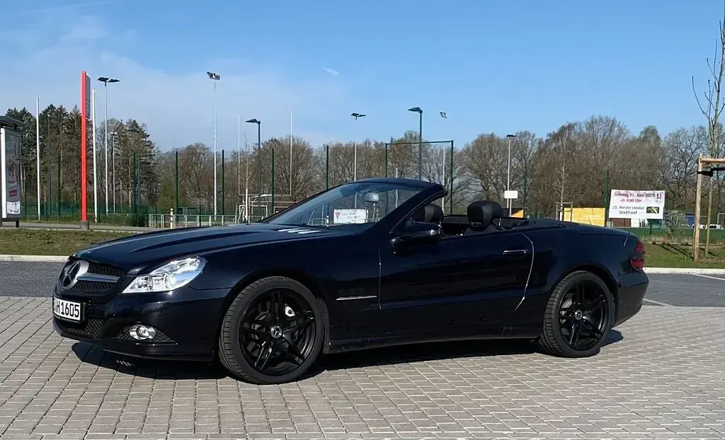 Gebraucht Mercedes SL500 387 PS (284 kW) 2009 Schwarz Cabrio
