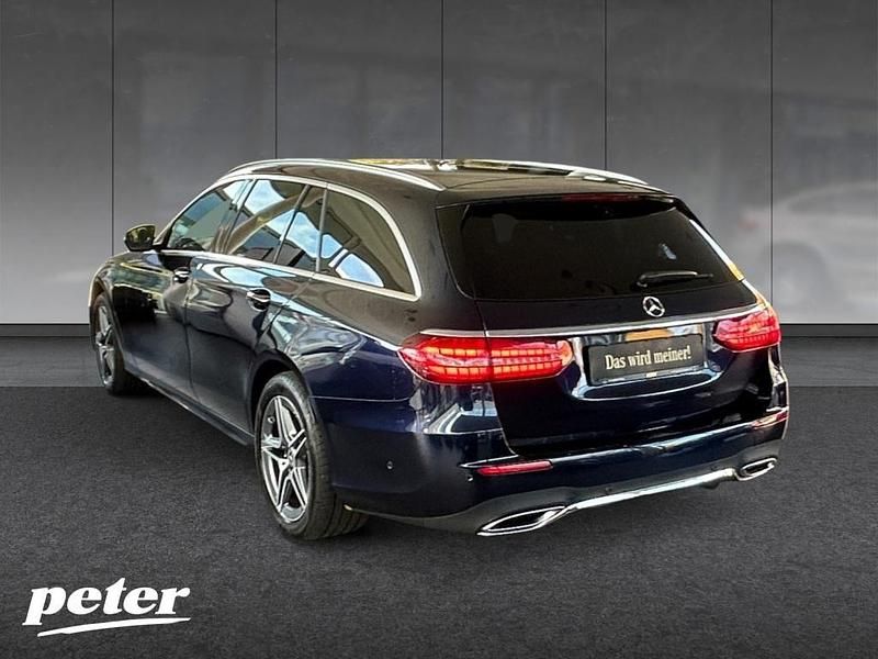 Gebraucht Mercedes E300 AMG 194 PS (142 kW) 2023 Blau Limousine
