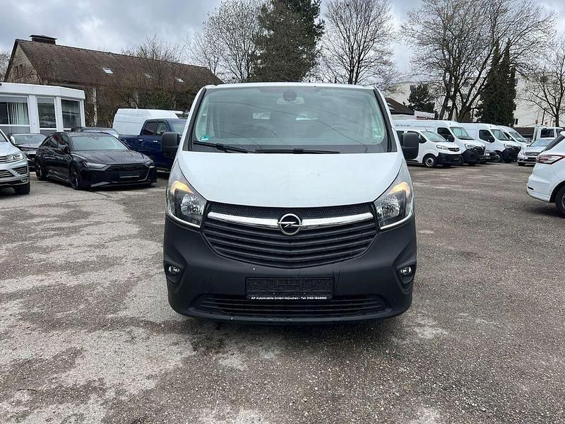 Gebraucht Opel Vivaro 116 PS (85 kW) 2016 Weiß Van / Kleinbus