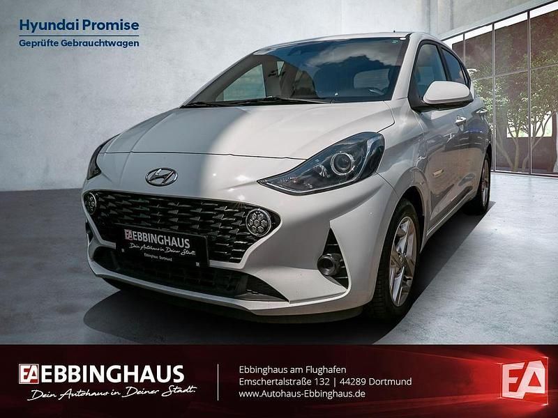 Weiß Gebraucht 2021 Hyundai i10 Edition 30 Kleinwagen | 11.990 € (Fairer Preis) - Bild 1/4